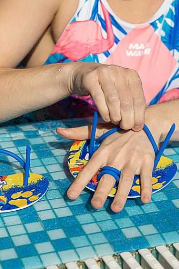 Swimming Paddles^Mad Wave Paddles Finger Fun